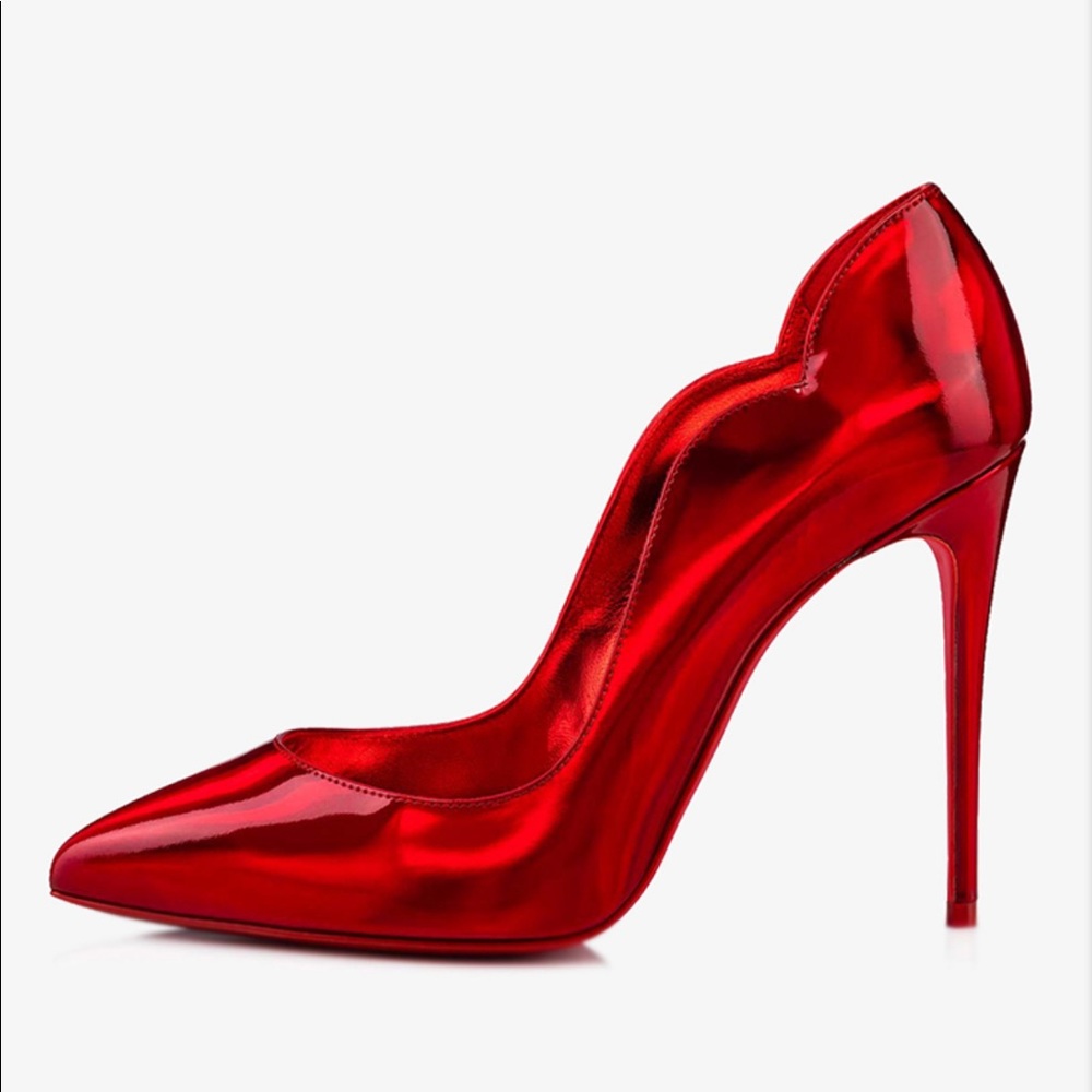 ❣️SOLD❣️BNIB Christian Louboutin hotchick Metallic